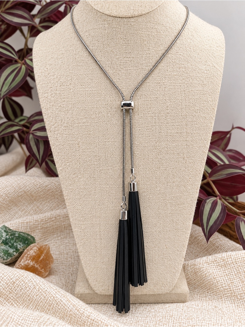 White House Black Market Genuine Leather Tassel Lariat Necklace (BN2/po)